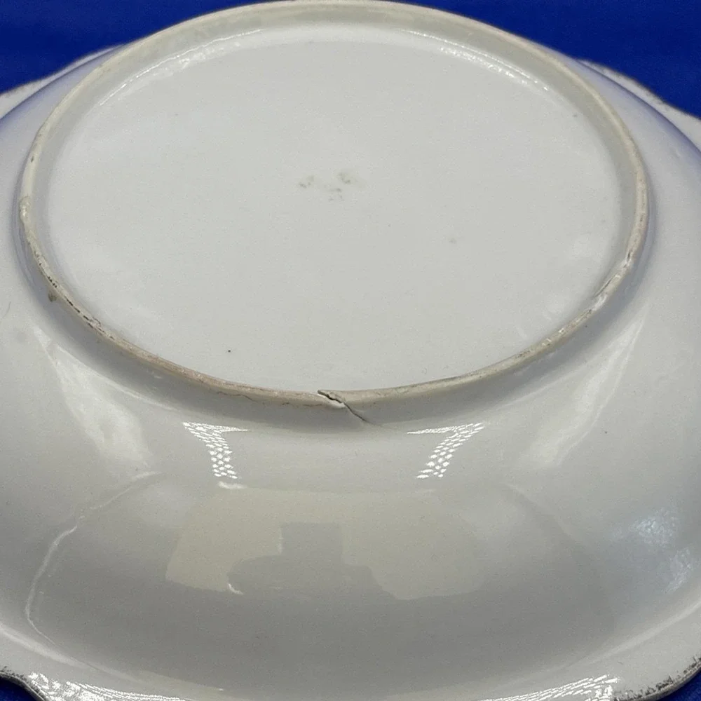 Decorative bowl scalloped edge hand painted  Gold Trim Fruit ‎ Peaches VTG